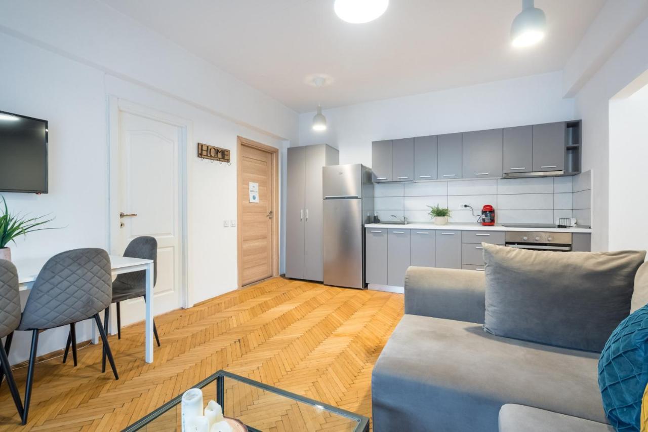 Aonia 2Bdr Apartment - P-Ta Romana View Boekarest Buitenkant foto
